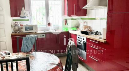 Traditional house 8 rooms of 166 m² in Houilles (78800)