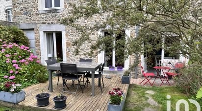 Town house 9 rooms of 245 m² in Coutances (50200)