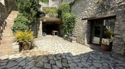 House 5 rooms of 175 m² in Aramon (30390)