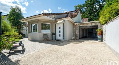 Maison 11 pièces de 304 m² à La Queue-en-Brie (94510)