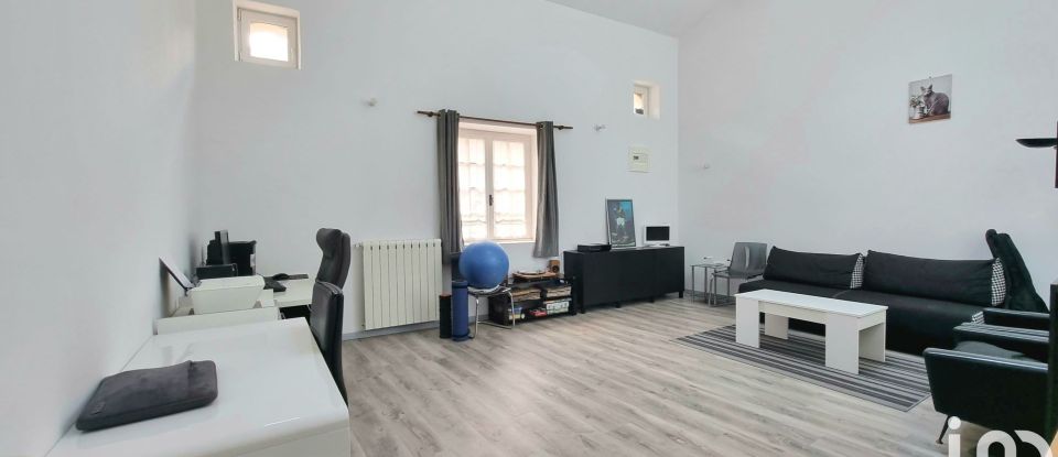 Maison 7 pièces de 154 m² à Pont-Saint-Esprit (30130)