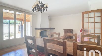 Traditional house 6 rooms of 122 m² in Mauguio (34130)