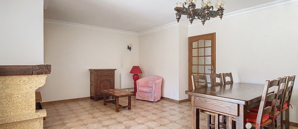 Traditional house 6 rooms of 122 m² in Mauguio (34130)