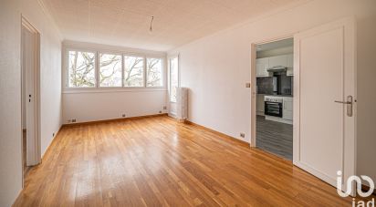 Apartment 5 rooms of 88 m² in Allonnes (72700)