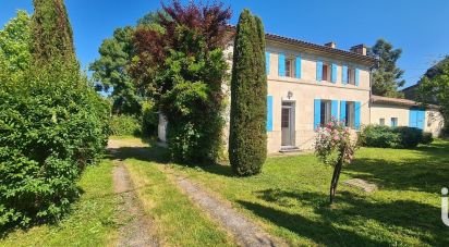 Maison 6 pièces de 216 m² à Fontcouverte (17100)