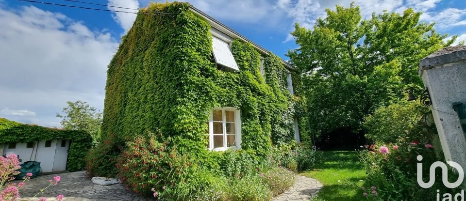 Traditional house 6 rooms of 103 m² in Saint-Denis-du-Payré (85580)