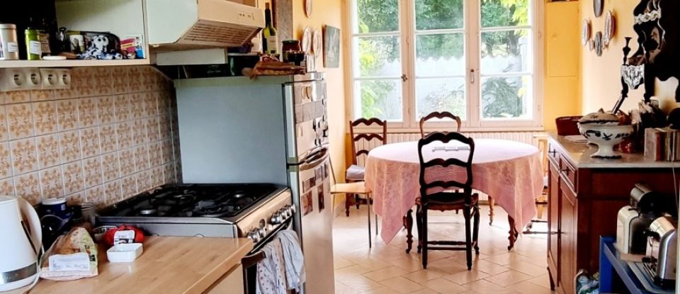 Traditional house 6 rooms of 103 m² in Saint-Denis-du-Payré (85580)