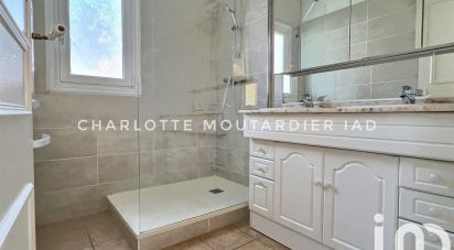 Appartement 4 pièces de 107 m² à Sanary-sur-Mer (83110)