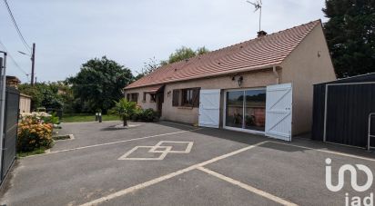 House 4 rooms of 114 m² in Bruyères-le-Châtel (91680)