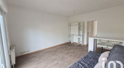 Studio 1 room of 28 m² in Viry-Châtillon (91170)