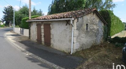 House 4 rooms of 98 m² in Lussac-les-Châteaux (86320)