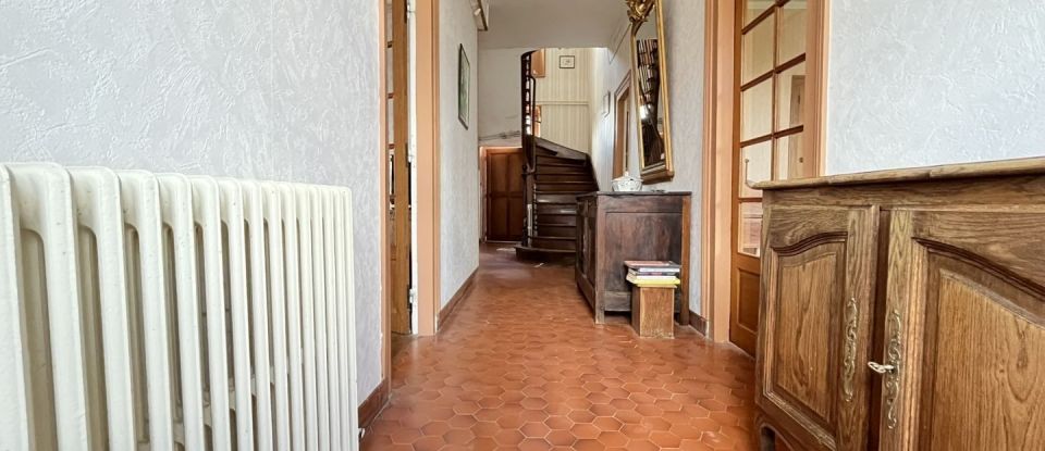 Maison 6 pièces de 192 m² à Naillat (23800)