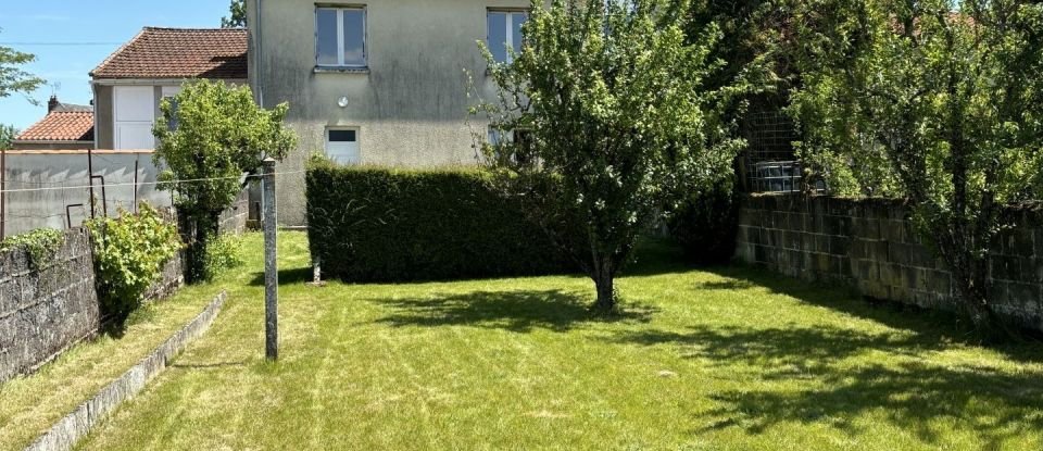 Maison traditionnelle 3 pièces de 81 m² à Parthenay (79200)