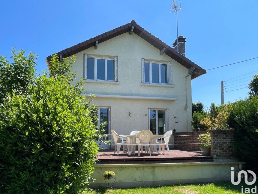 House 5 rooms of 119 m² in Sucy-en-Brie (94370)