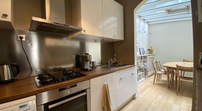 Duplex 6 rooms of 110 m² in Paris (75007)