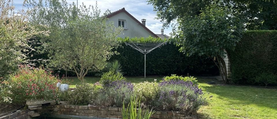 House 6 rooms of 128 m² in Boissy-Saint-Léger (94470)