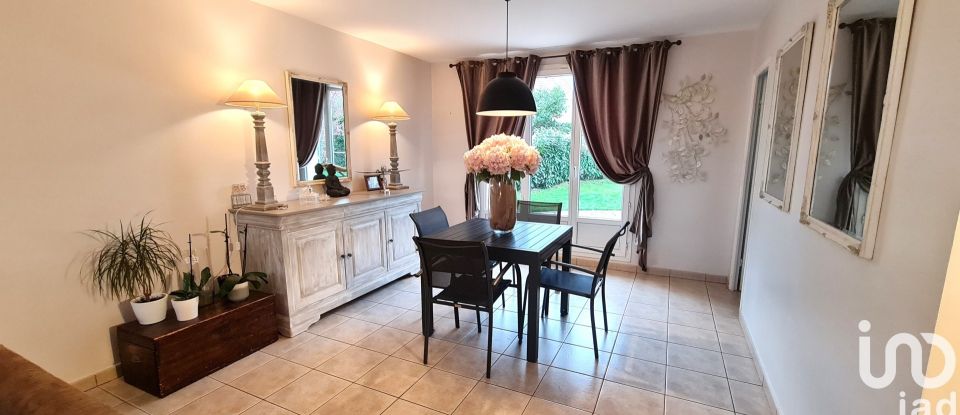 Pavilion 6 rooms of 142 m² in Annet-sur-Marne (77410)