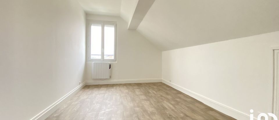 Apartment 4 rooms of 81 m² in Trappes (78190)