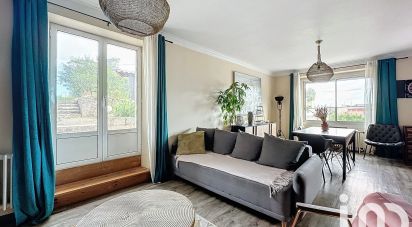 Maison 5 pièces de 102 m² à Saint-Chély-d'Apcher (48200)