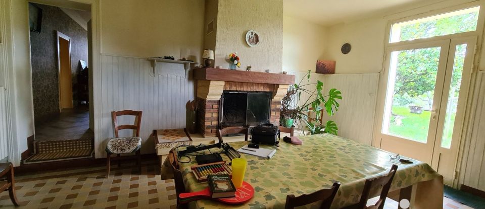 House 7 rooms of 220 m² in Saussignac (24240)