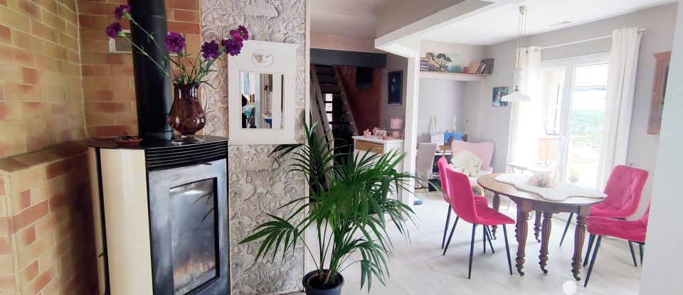 House 5 rooms of 126 m² in La Trinité-des-Laitiers (61230)