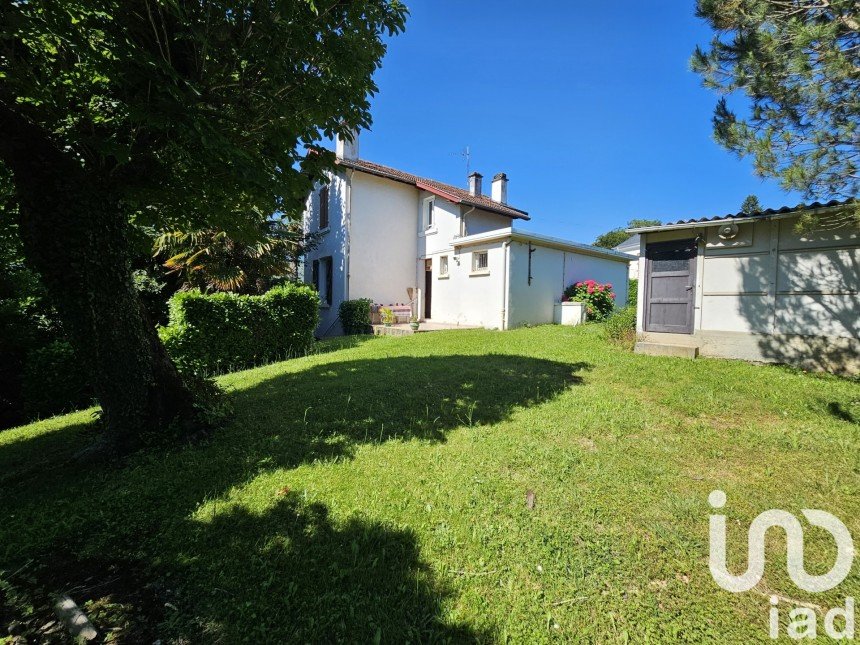 Maison traditionnelle 5 pièces de 116 m² à Lourdes (65100)