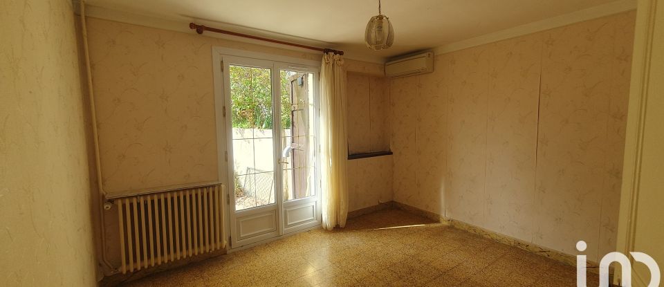 Traditional house 6 rooms of 94 m² in Beaumont-de-Pertuis (84120)