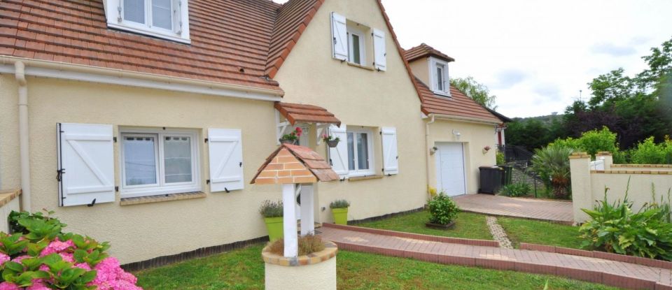 Maison 7 pièces de 138 m² à Saint-Chéron (91530)