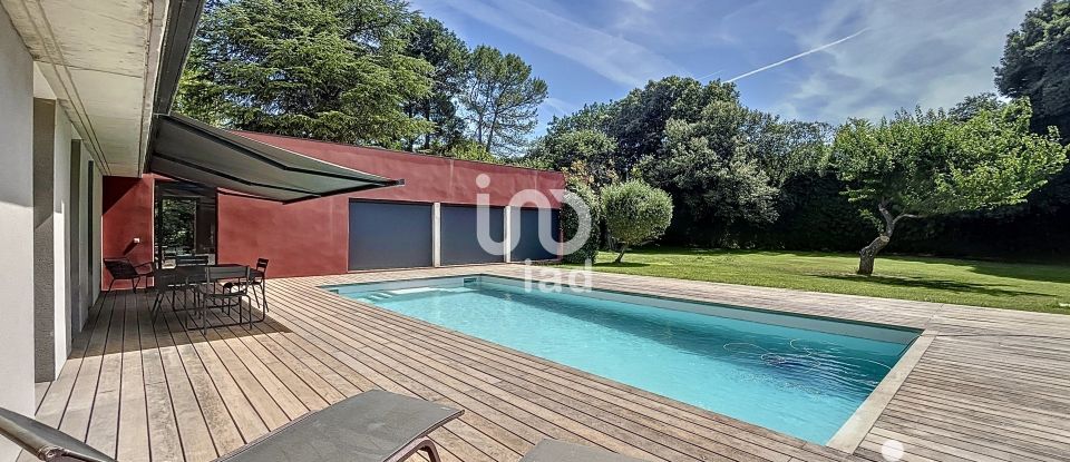 Maison 7 pièces de 270 m² à Aix-en-Provence (13090)