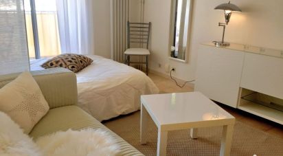 Apartment 1 room of 28 m² in Mandelieu-la-Napoule (06210)