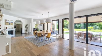 Architect house 10 rooms of 381 m² in Saint-Fargeau-Ponthierry (77310)