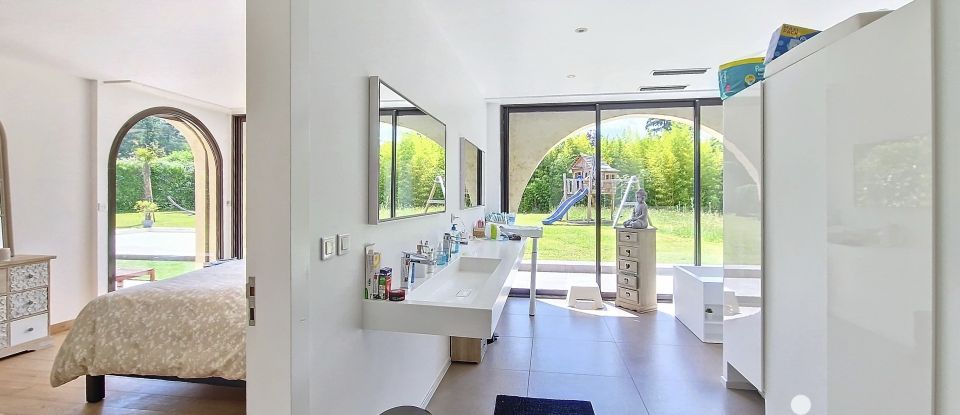 Maison d’architecte 10 pièces de 381 m² à Saint-Fargeau-Ponthierry (77310)