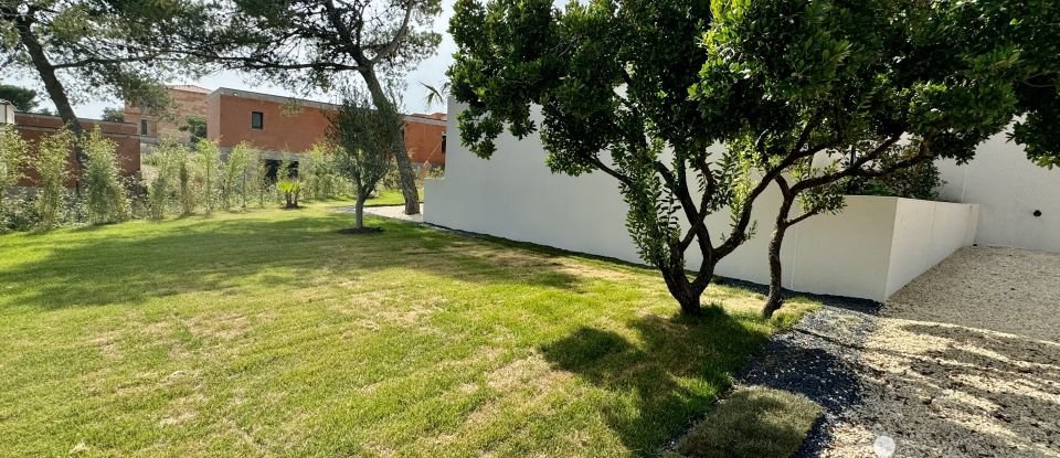 Architect house 5 rooms of 157 m² in Nîmes (30900)