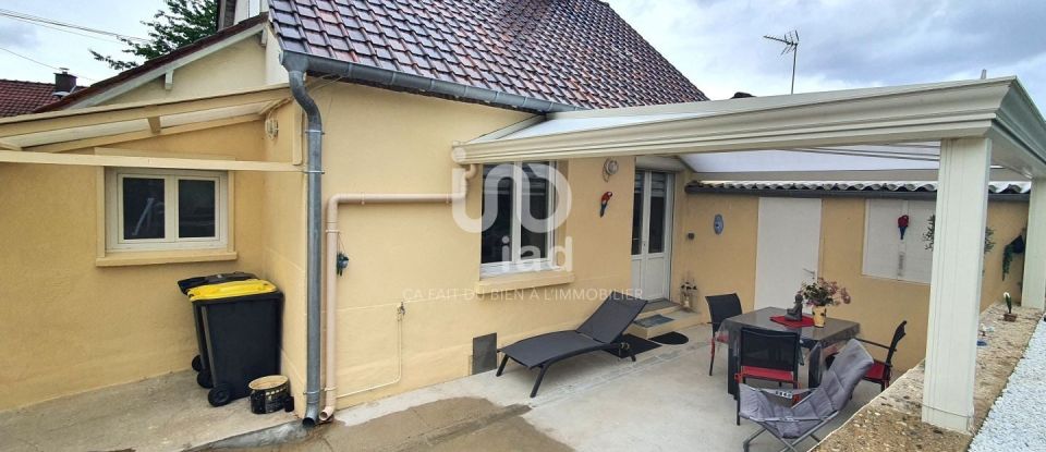 House 4 rooms of 51 m² in Longpré-les-Corps-Saints (80510)