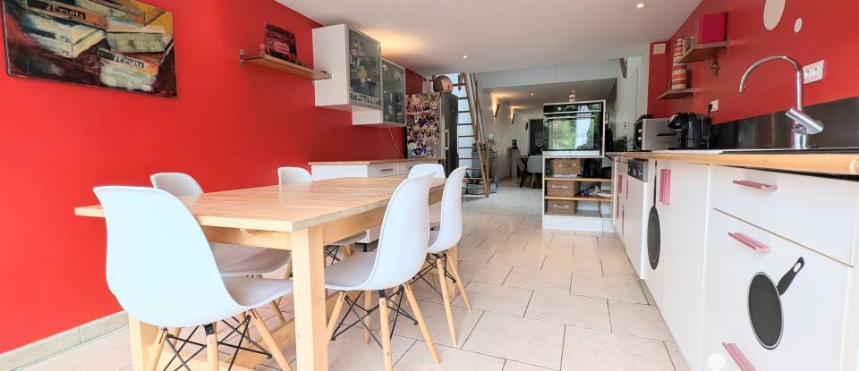 Maison de village 8 pièces de 186 m² à Sainte-Marie-aux-Chênes (57255)