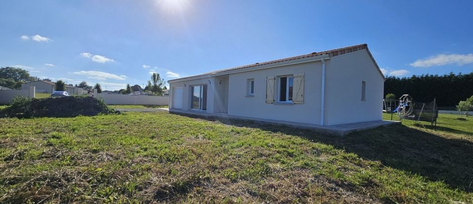 House 4 rooms of 106 m² in Clérac (17270)