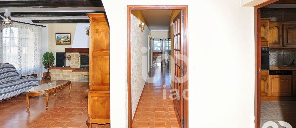 Maison 7 pièces de 180 m² à Rodilhan (30230)