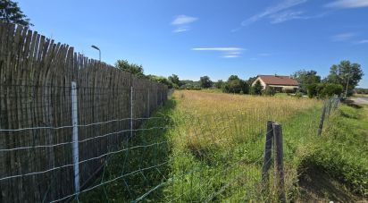 Land of 2,052 m² in Saint-Gérand-le-Puy (03150)