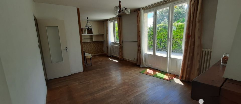 House 6 rooms of 121 m² in Migennes (89400)