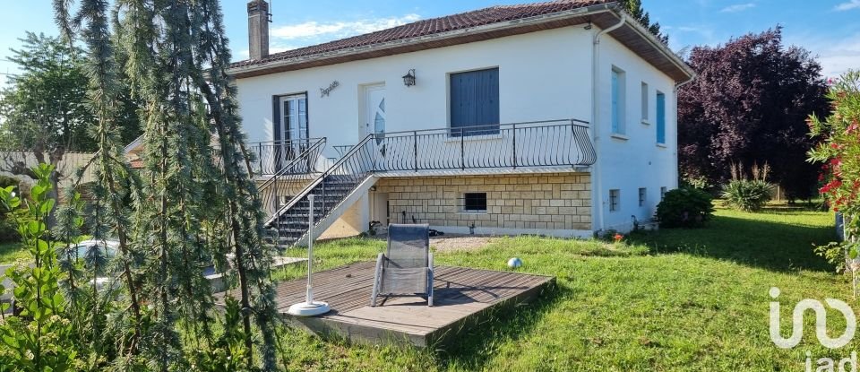 Pavillon 6 pièces de 160 m² à Castillon-la-Bataille (33350)