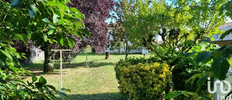 Pavillon 6 pièces de 160 m² à Castillon-la-Bataille (33350)