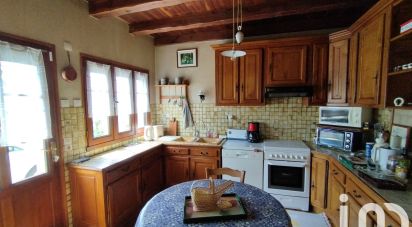House 7 rooms of 198 m² in Pamproux (79800)