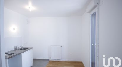 Apartment 1 room of 29 m² in Saint-Ouen-sur-Seine (93400)