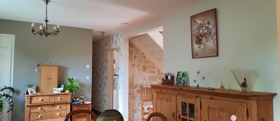 House 5 rooms of 124 m² in Moret Loing et Orvanne (77250)