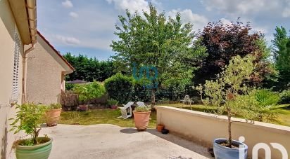 Traditional house 5 rooms of 95 m² in Fontenay-Trésigny (77610)