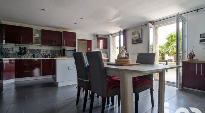 Maison 7 pièces de 155 m² à Saint-Léger-de-Montbrun (79100)