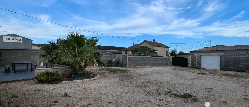 House 7 rooms of 155 m² in Saint-Léger-de-Montbrun (79100)