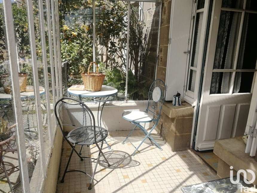 House 4 rooms of 75 m² in Langrolay-sur-Rance (22490)