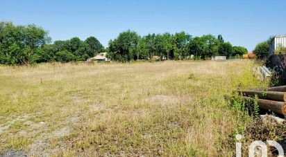 Land of 4,823 m² in Saint-Maurice-le-Girard (85390)