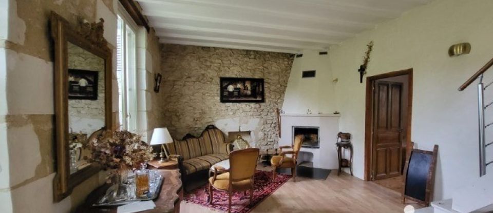 Traditional house 7 rooms of 155 m² in Hommes (37340)